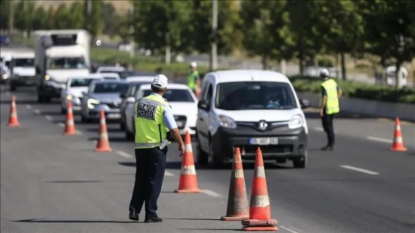 81 İlde Tek Tip Plaka! Yeni Trafik Yönetmeliğinin Detayları Netleşiyor
